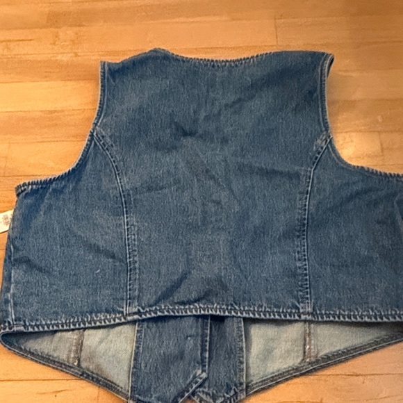 Old Navy Denim Vest in Blue - Picture 5 of 5